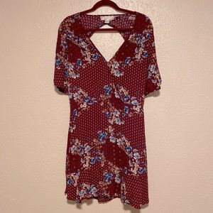 Fluttery Wine Floral Mini Dress Band of Gypsies sz L